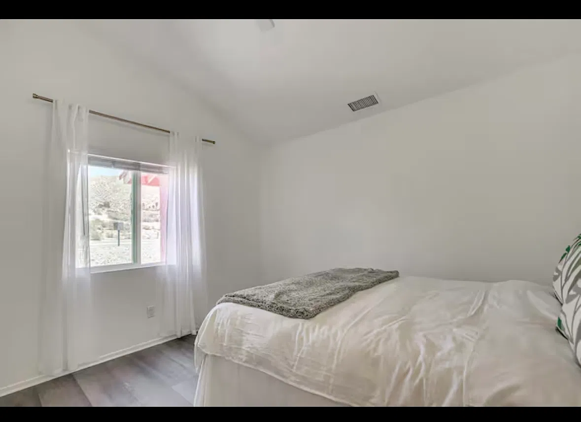 3 bed, 1273 sqft, $875 — Photo 2