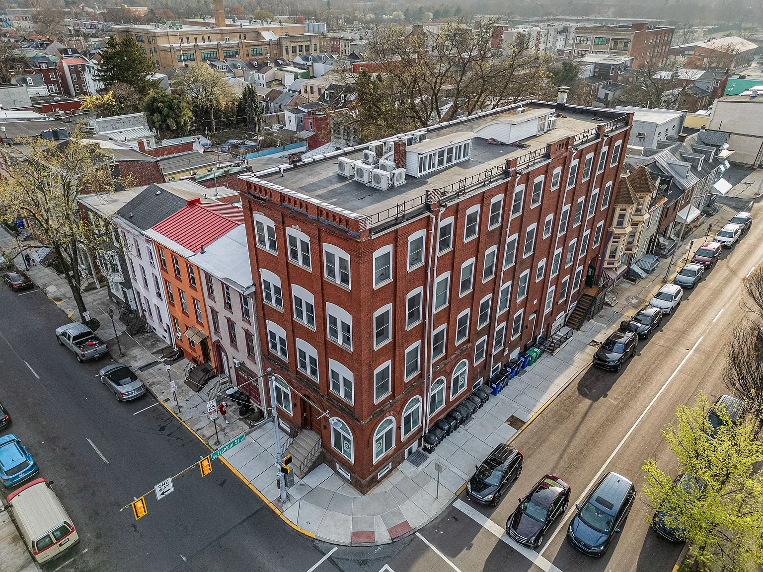 Multi-family building - Center City — Photo 4
