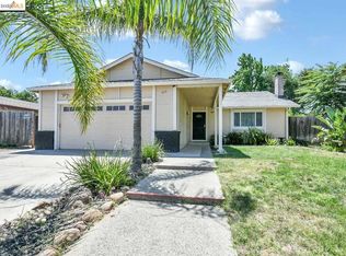 849 Almond Dr, Oakley, CA 94561