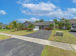 7785 Blackwood Ln, Lake Worth, FL 33467