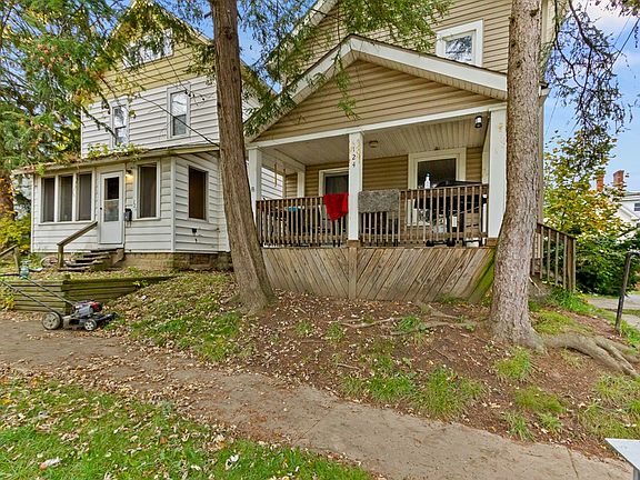 2nd image of 124 S Franklin St
