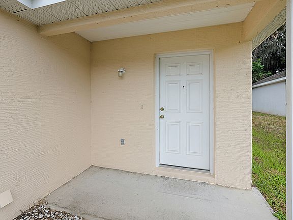 2nd image of 538 Paulling Dr #1
