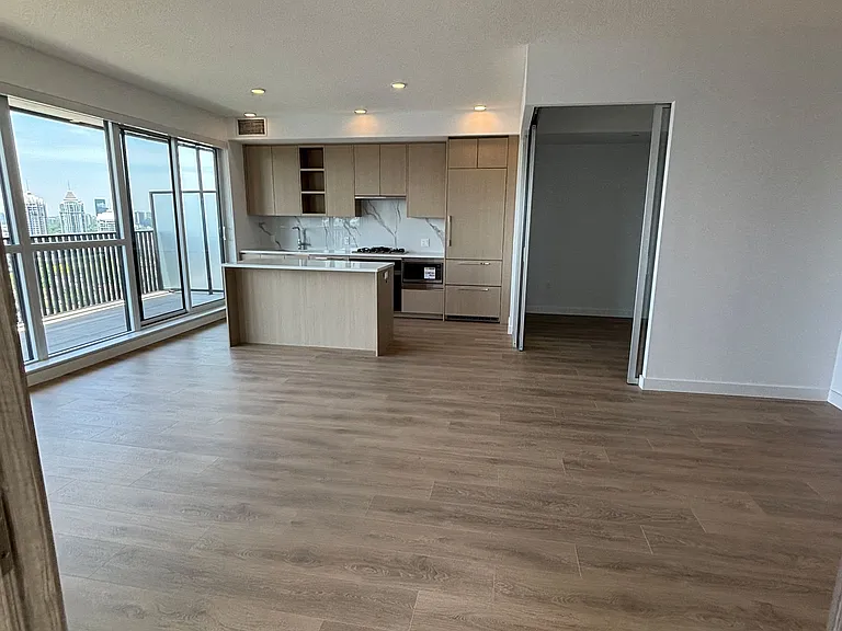 18 Esther Shiner Blvd #3008 — Photo 2