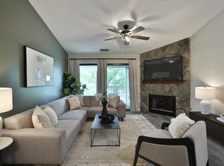 6735 Meadow Creek Dr UNIT 207, Columbus, OH 43235
