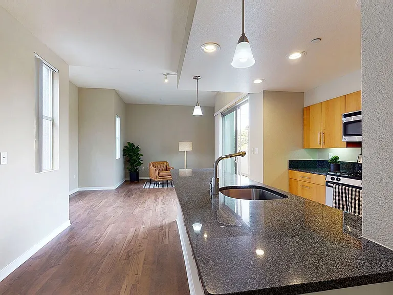 5540 Doyle St — Photo 27