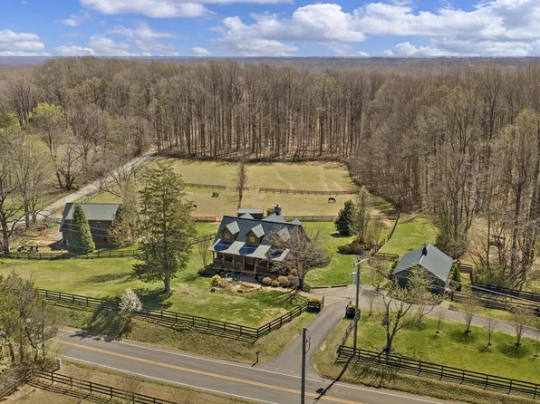 212 Kellogg Mill Rd, Fredericksburg, VA 22406