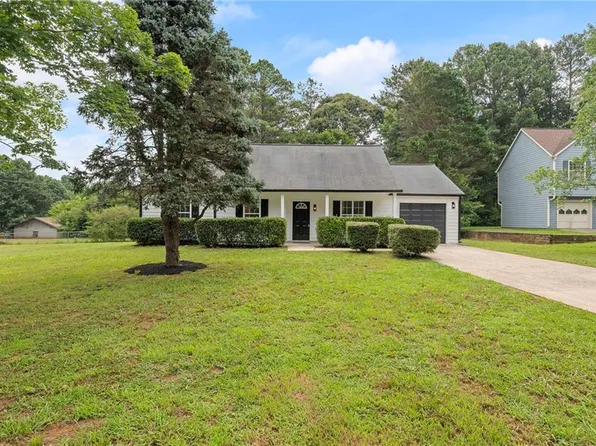 85 Settlers Mill Run, Hiram, GA 30141