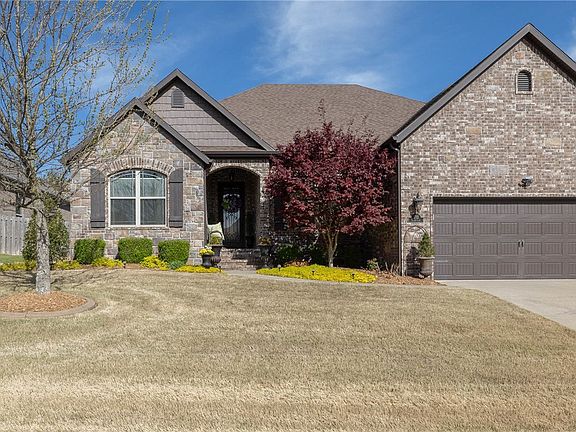 4th image of 3722 N Lalique Ln