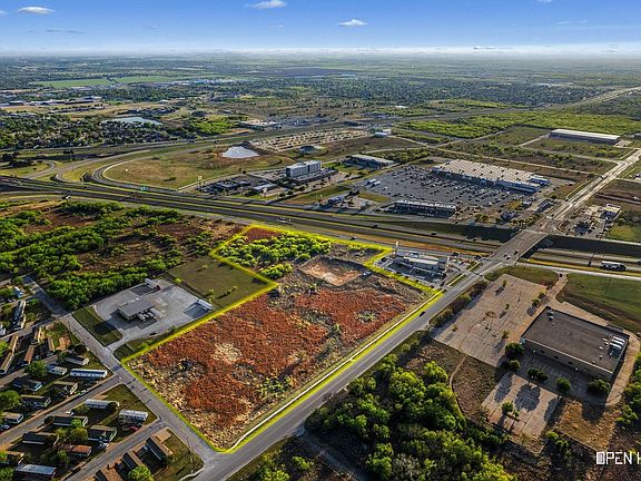 3rd image of 2221 Airport Dr #I-44