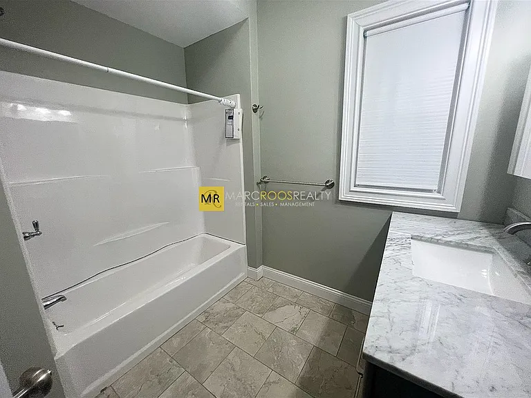 62 Union St #3 — Photo 3