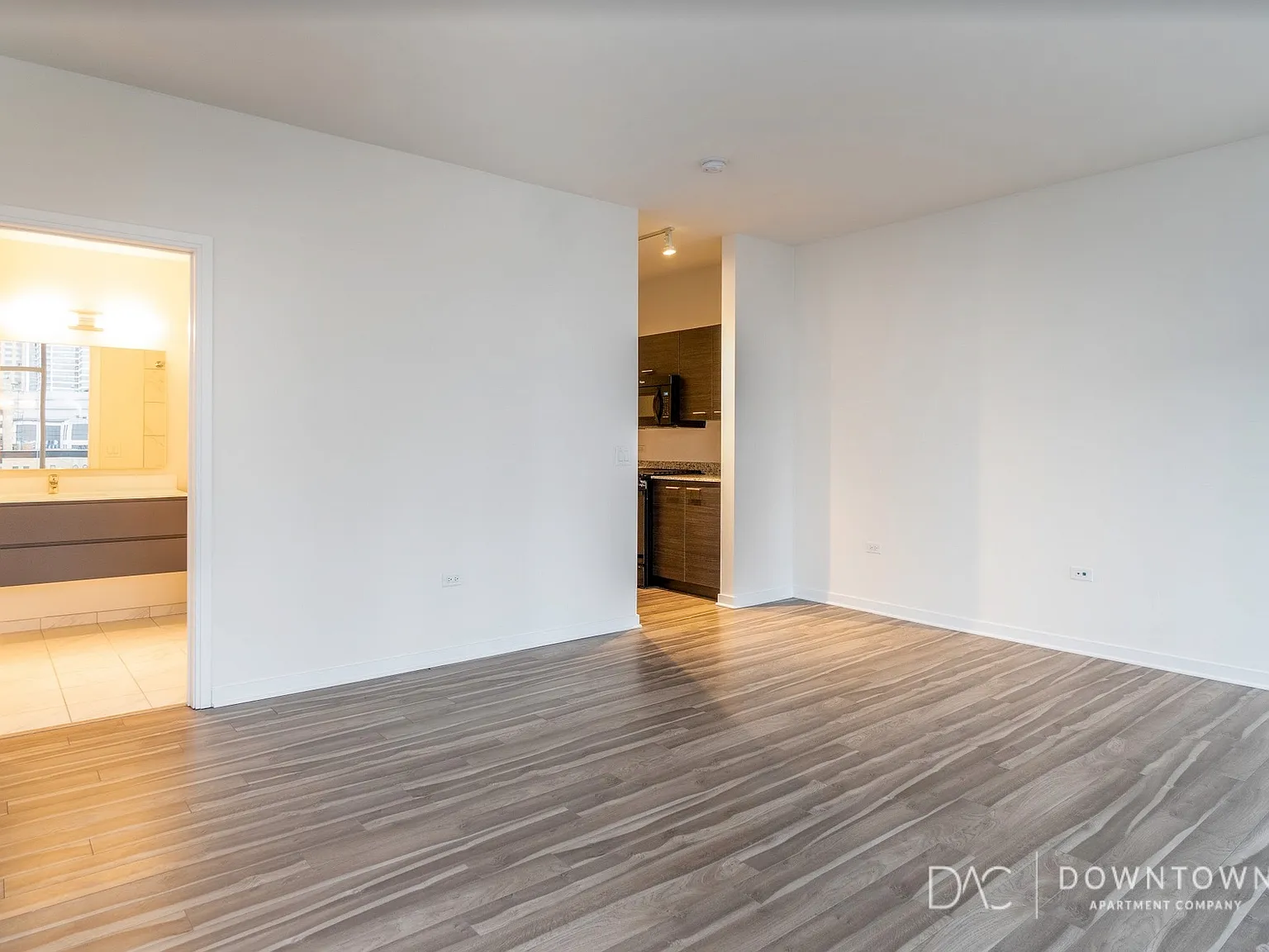 Studio, 538 sqft, $2,024 — Photo 1