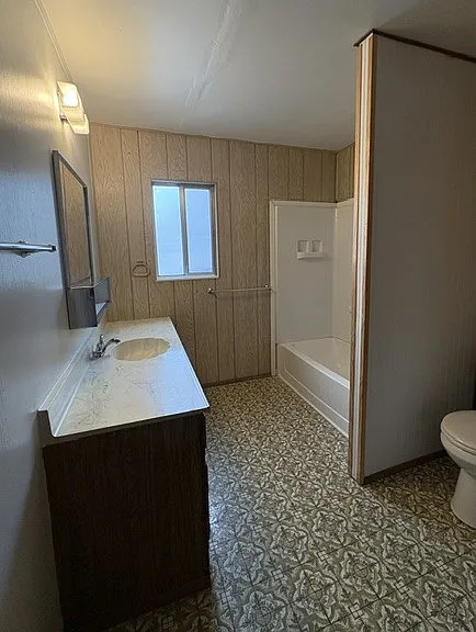 3931 Coffee Rd #38 — Photo 15