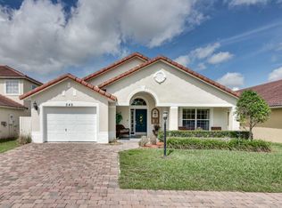 245 Hummingbird Pass, Davenport, FL 33896