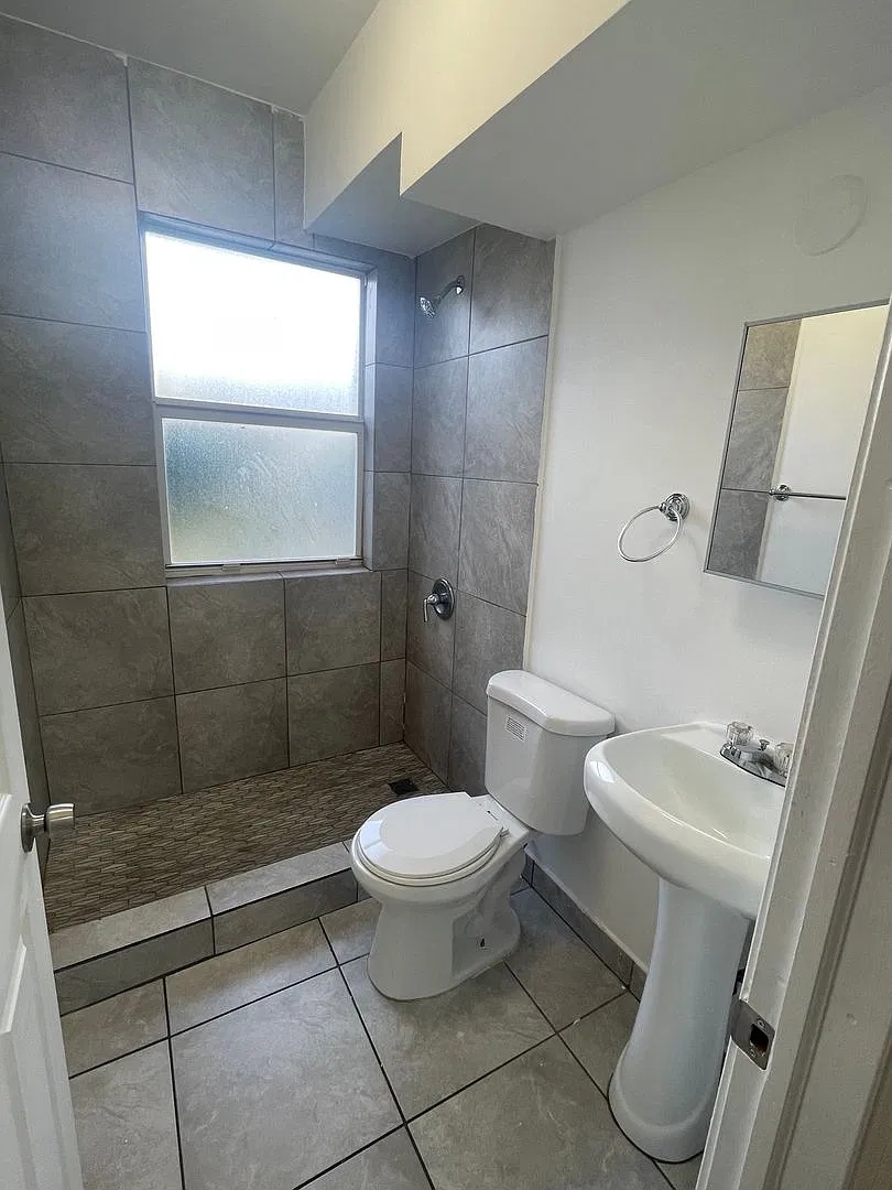 2 Bed/1 Bath in the Heart of Little Havana! — Photo 4