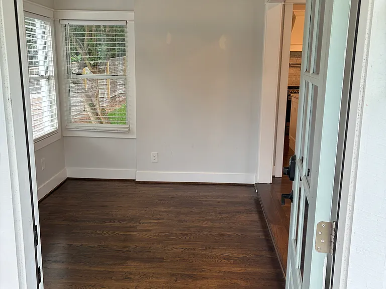 801 Grove St — Photo 5