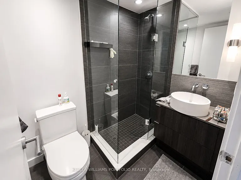 161 Roehampton Ave #3003 — Photo 9
