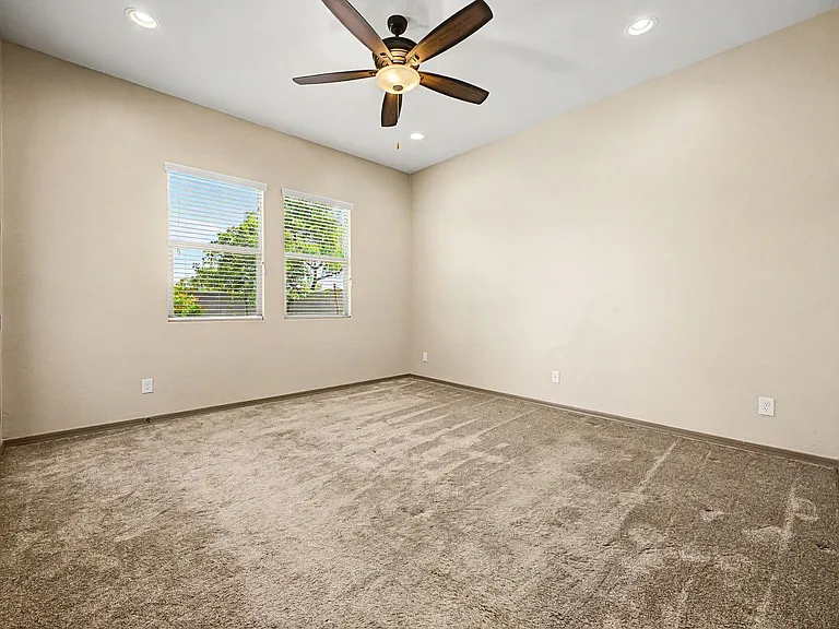 1315 W Alpine Tree Ave — Photo 15