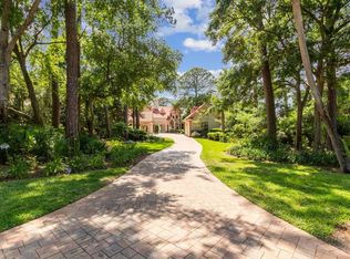 101 Long Point Dr, Fernandina Beach, FL 32034