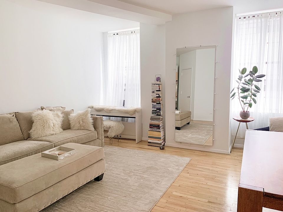 1st image of 56 Beaver St APT 402