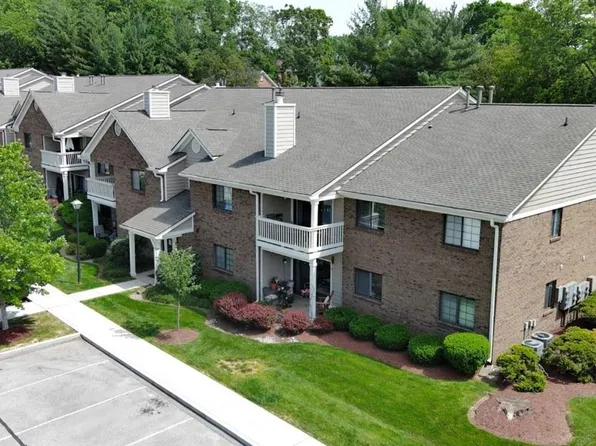 401-102 Creason Ct, Louisville, KY 40223