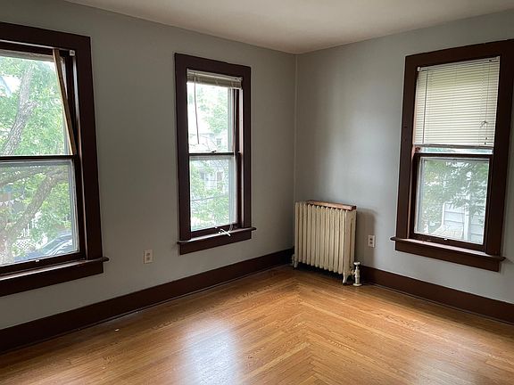 4th image of 515 Scott St #2