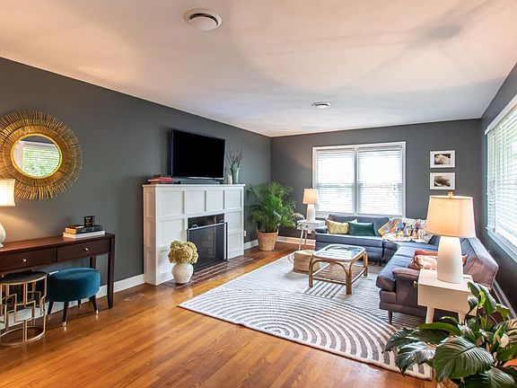 4th image of this home