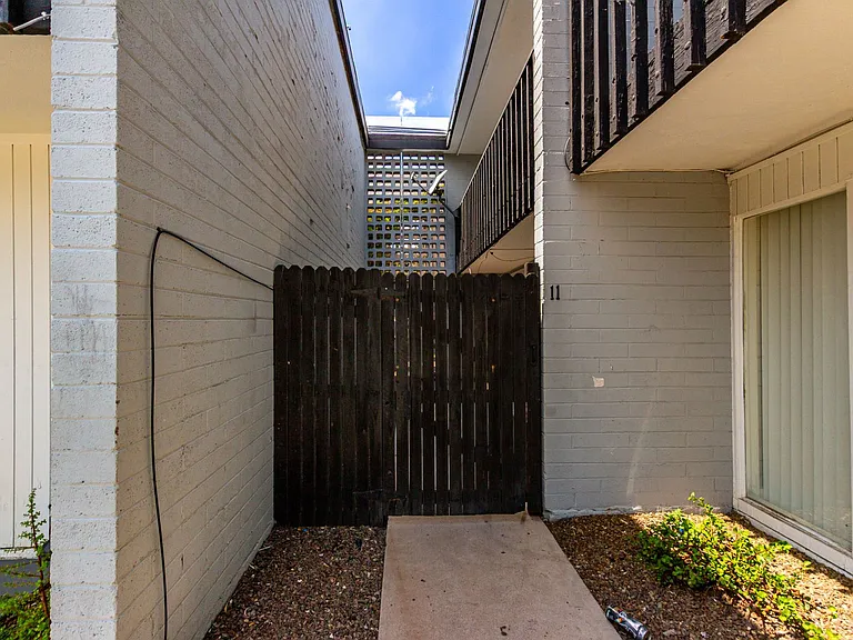 Madison Flats — Photo 30
