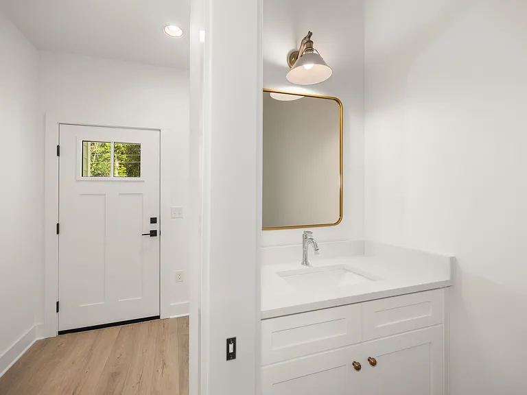 608 Fir Ave — Photo 4