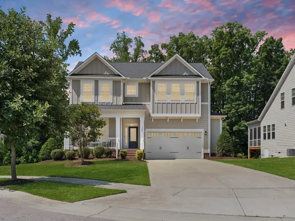 709 Hydrangea Field Ct, Wake Forest, NC 27587