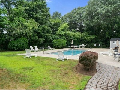 21 Chapel Hill Dr APT 3, Plymouth, MA, 02360