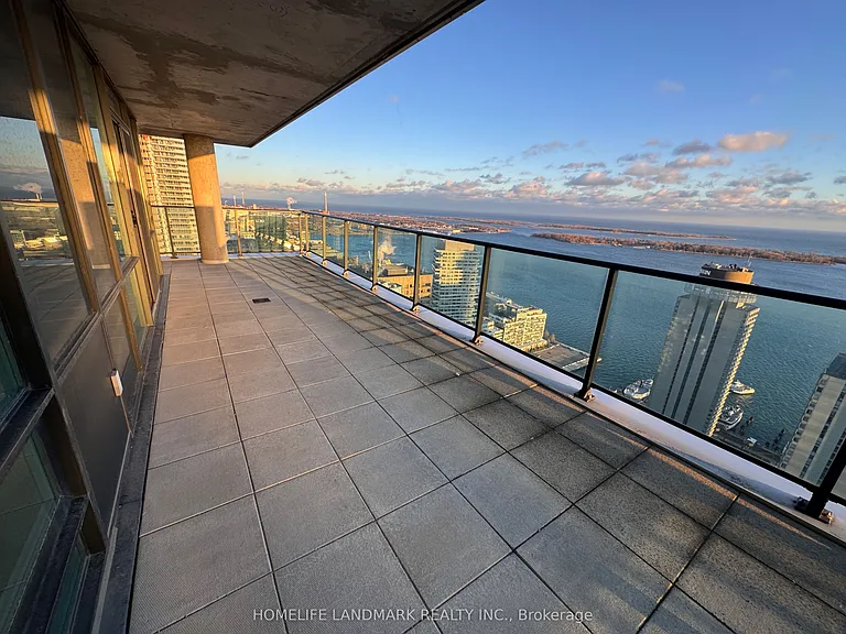 33 Bay St #4805 — Photo 27