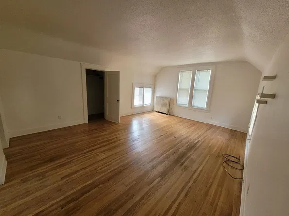 lm1302, 1302 State St #1304, La Crosse, WI 54601