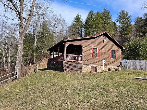 2nd image of 1271 Creekview Dr
