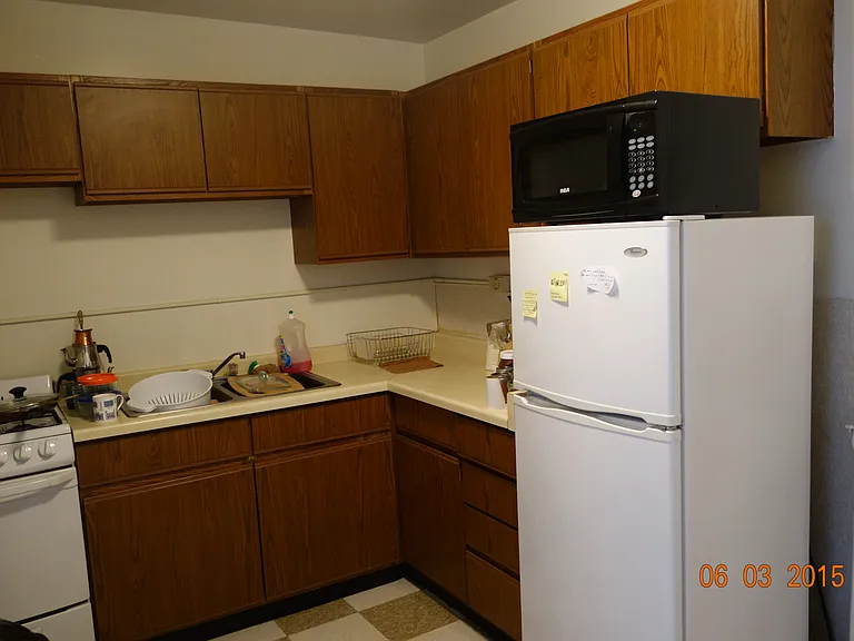 1928 E Superior St #4 — Photo 20