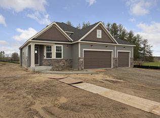 1098 Pine Hill Ln, White Bear Twp, MN 55127