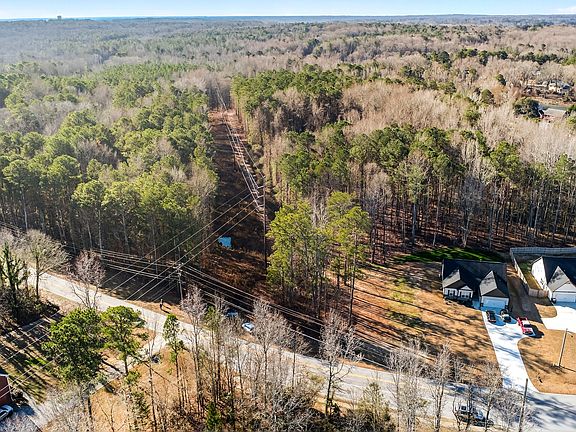 4th image of 3907 McKown Rd