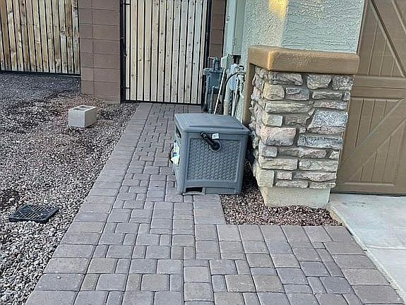 3rd image of 2125 W Samantha Way