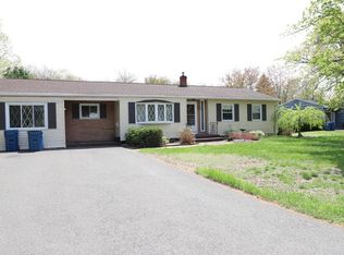 36 Bonnie Brae Dr, West Springfield, MA 01089