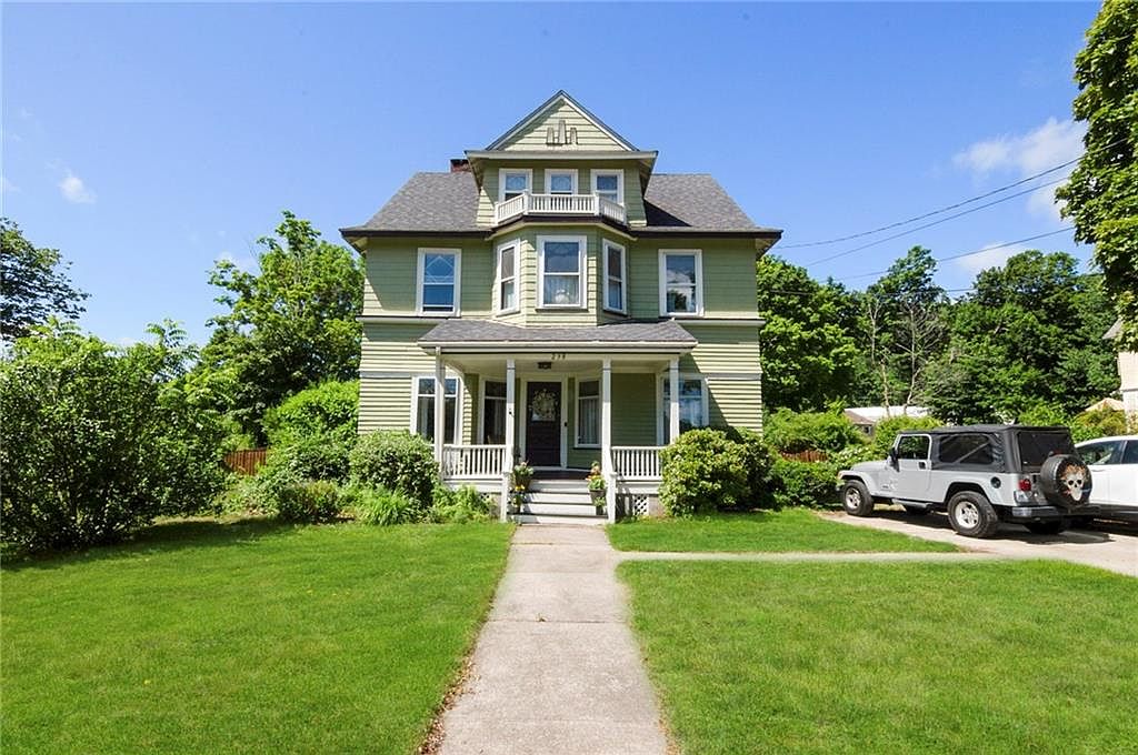 238 Wilbur Ave, Cranston, RI 02921 Zillow