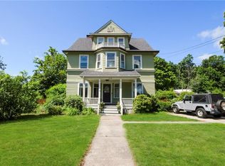 238 Wilbur Ave, Cranston, RI 02921