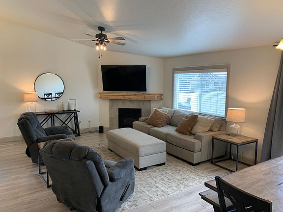5th image of 2078 N Snowfield Ave