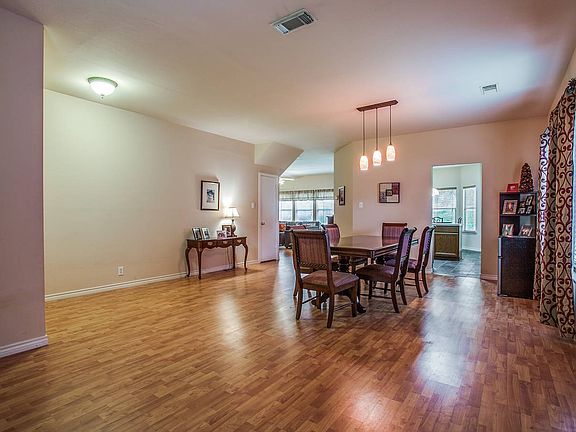 4th image of 15706 Knollvista