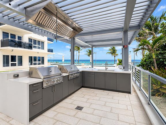 4th image of 2066 N OCEAN Boulevard #4NW