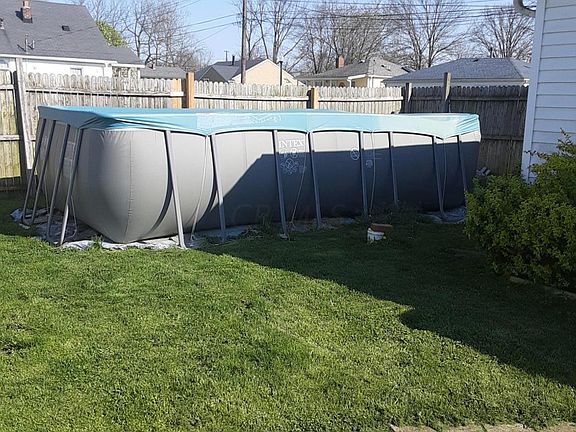 5th image of 1742 W Arcadia Ave