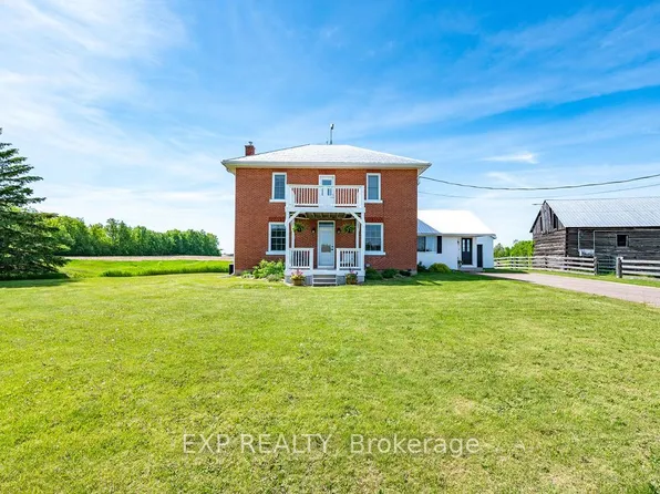 1382 Lochwinnoch Rd, Horton, ON K7V 3Z4