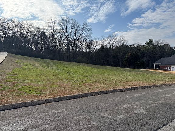 2nd image of 1752 Mayflower Dr