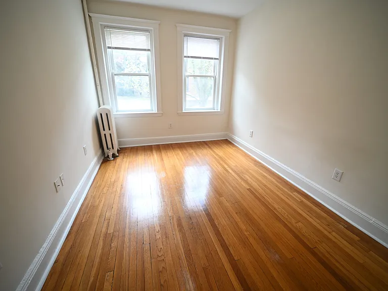 115 Kilsyth Rd #2 — Photo 7