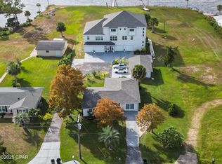 212 Montana Ave, Lynn Haven, FL 32444