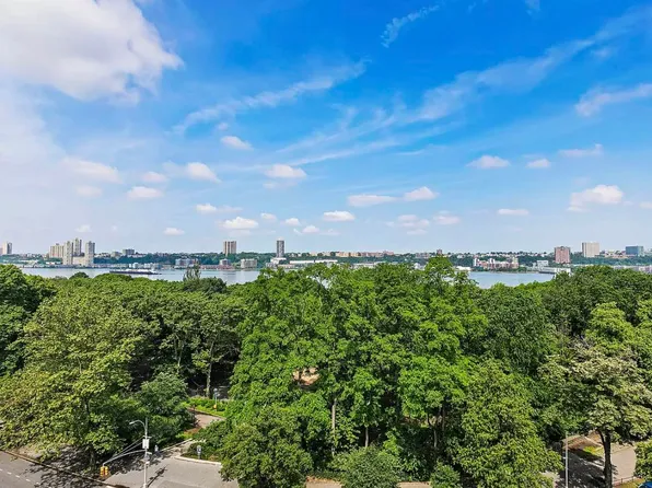 250 Riverside Drive image 15 of 15