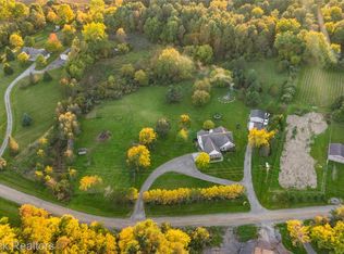 3054 Emery Ln, Metamora, MI 48455